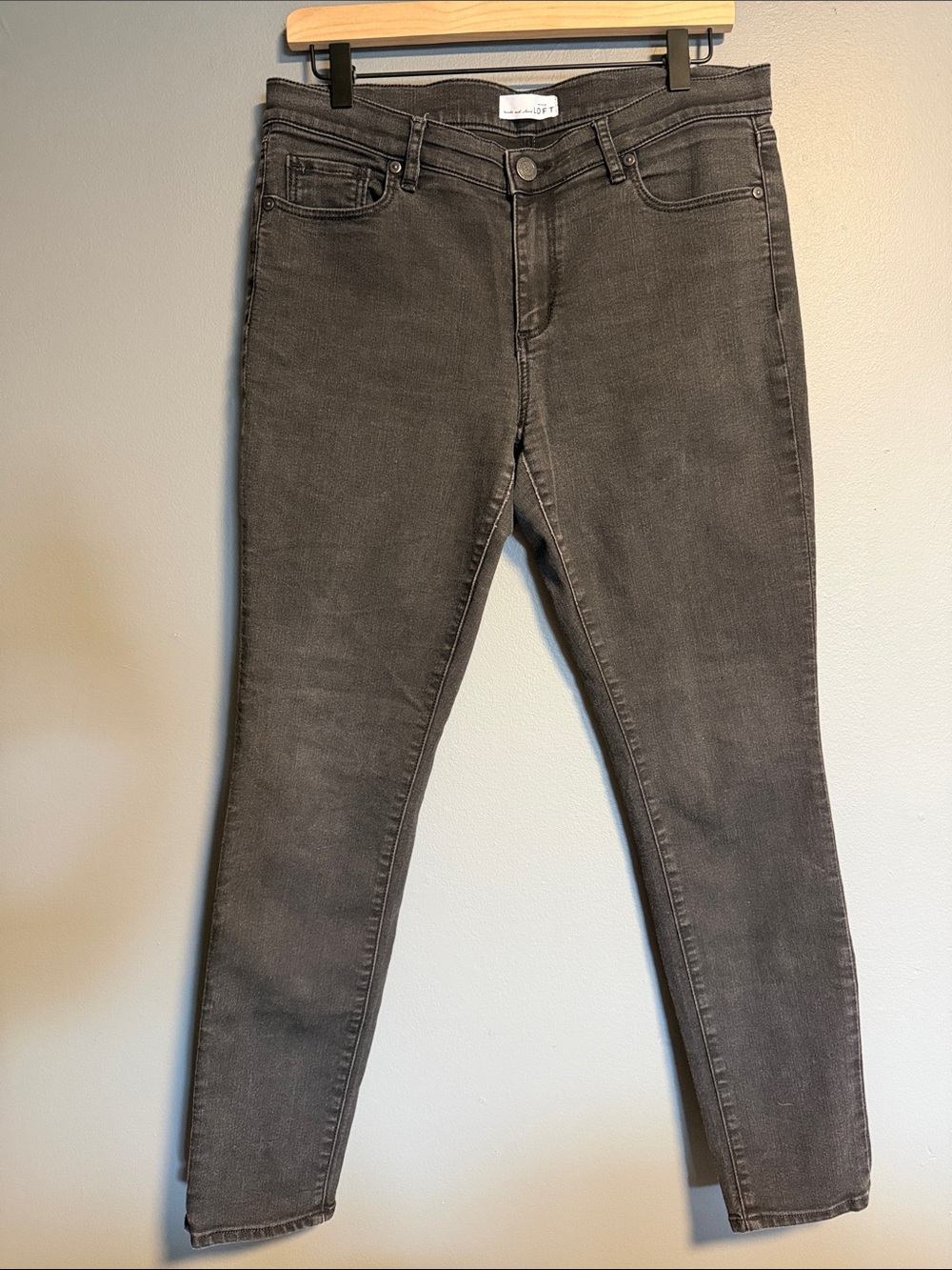 LOFT Women’s Gray Black Stretch Jeans - Modern Skinny